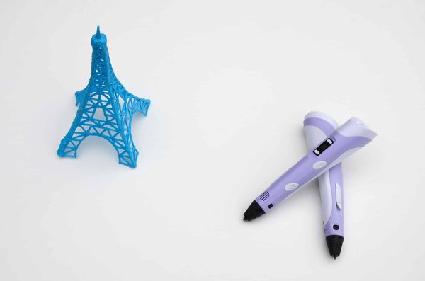 Des lignes aux volumes : L'expression artistique avec le stylo 3D