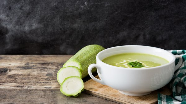 La soupe de courgette : un délice léger et rafraîchissant
